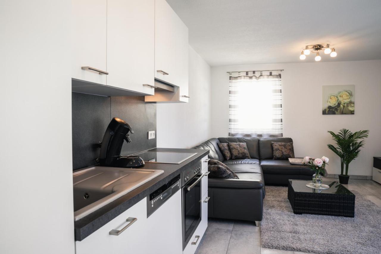 Ferienwohnung Am Zeppelin Hangar FDH Buitenkant foto