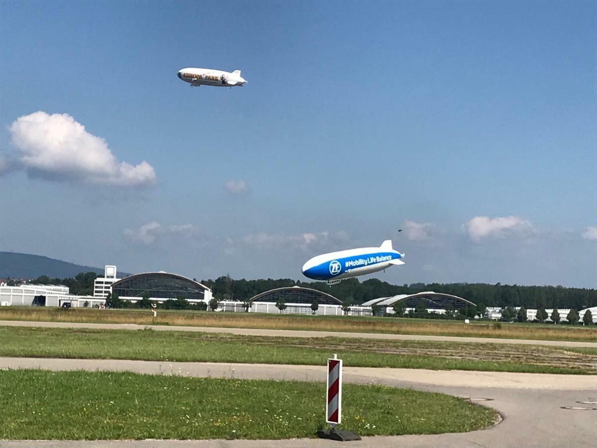 Ferienwohnung Am Zeppelin Hangar FDH Buitenkant foto